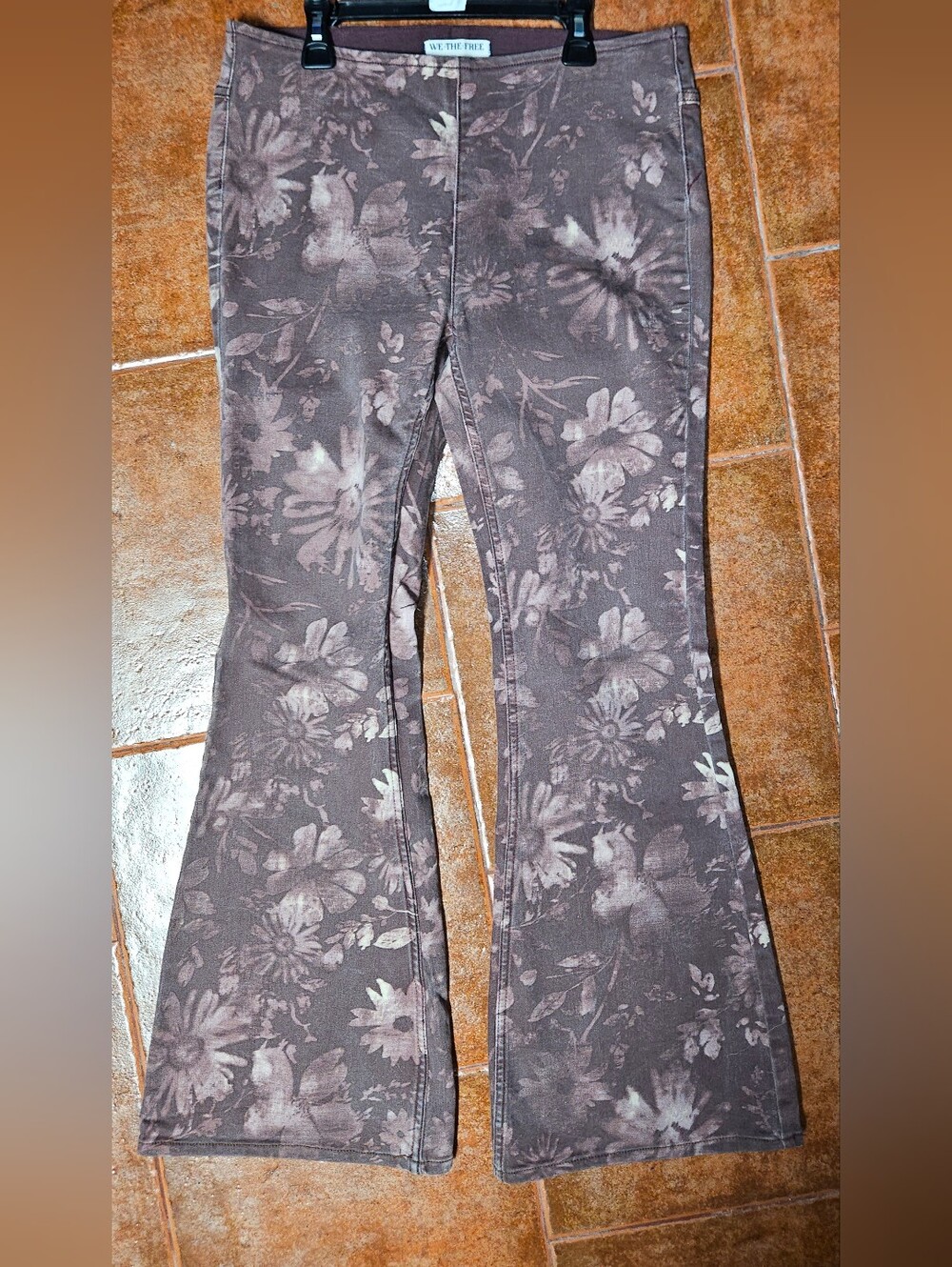 Free People We The Free Penny Floral Flare Jeans Sz 29 Boho Y2K - Picture 2 of 9